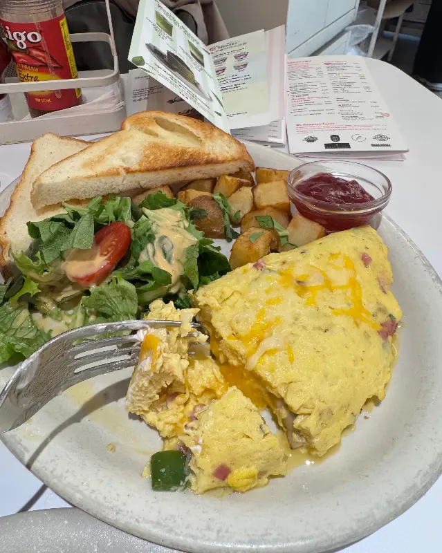 오믈렛과 토스트