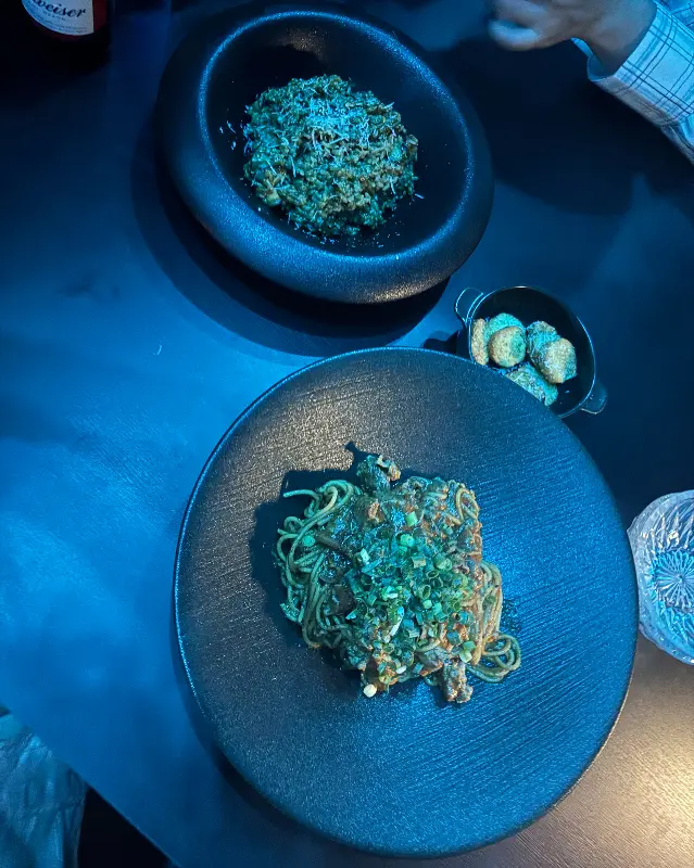 밤수중 메뉴: 흑돼지 매콤 피넛 파스타