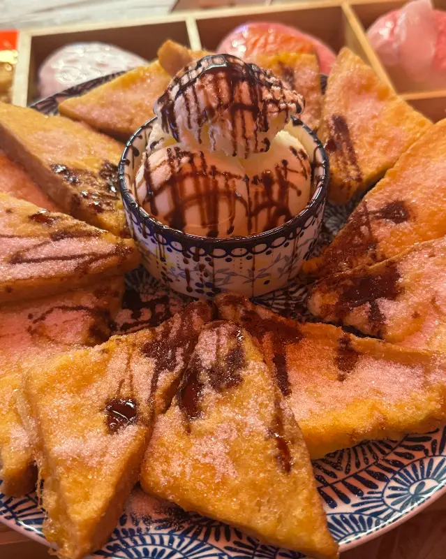 달콤한 마무리를 장식하는 토스트