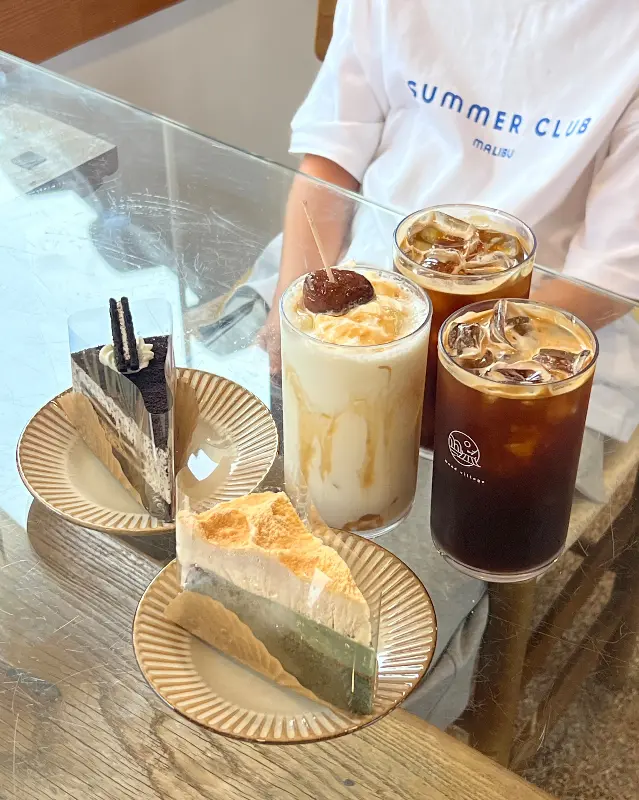 흑임자 크림 라떼