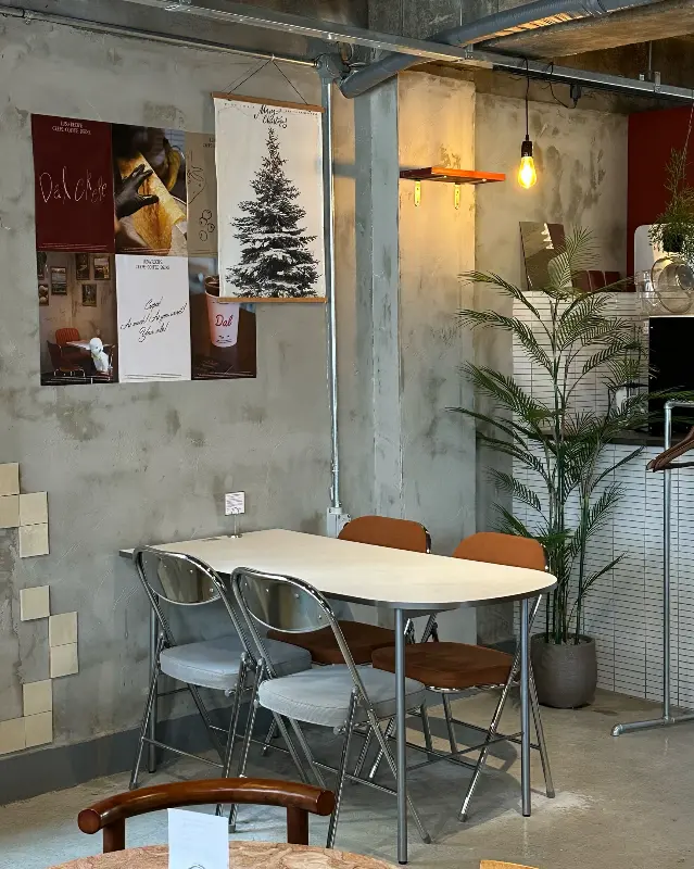 아늑한 분위기의 내부 인테리어