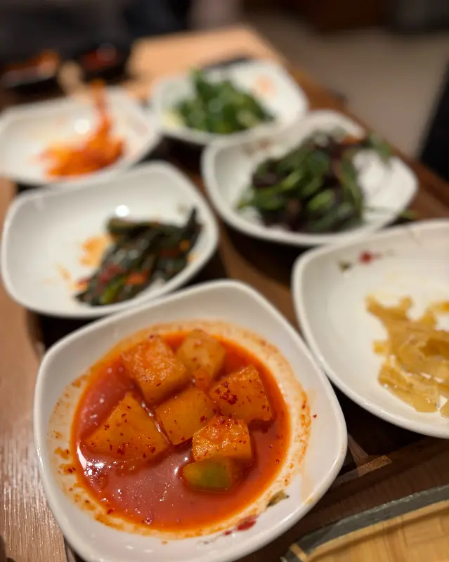 다양한 밑반찬 클로즈업 사진