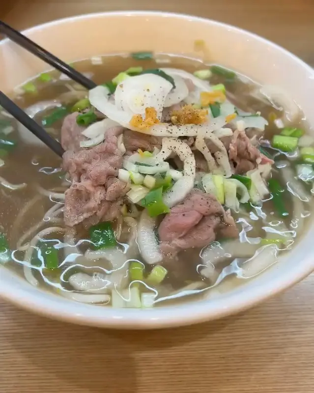 고기 듬뿍 쌀국수 근접샷