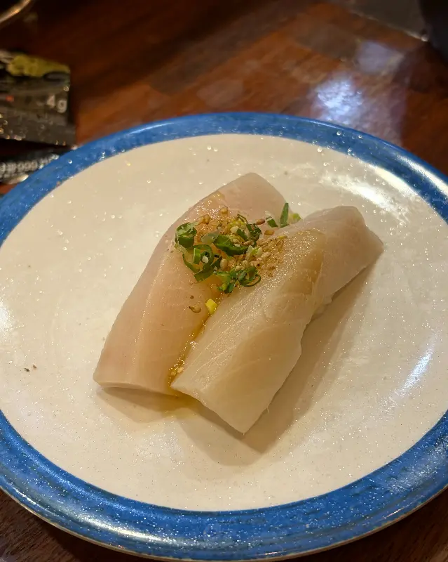 신선함이 느껴지는 도미 초밥