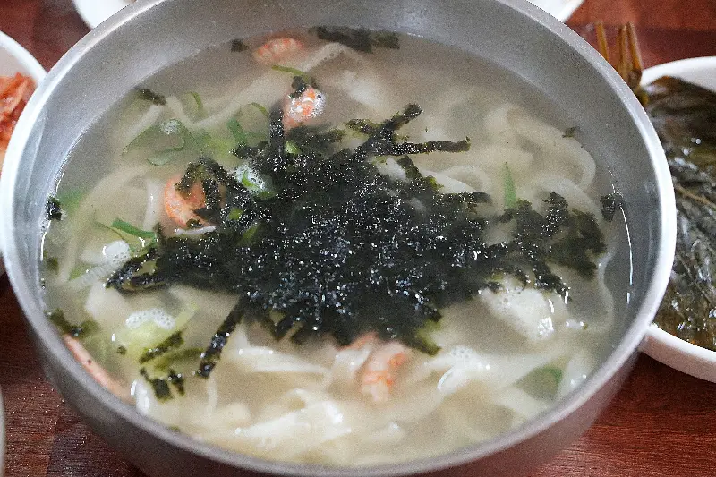 해물칼국수