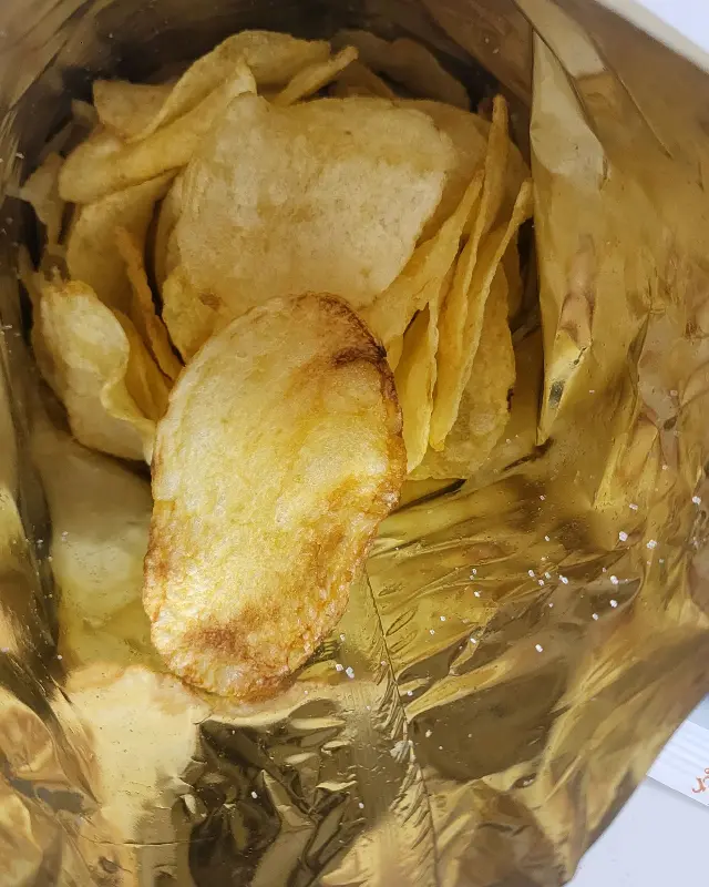 카페 올라 감자칩