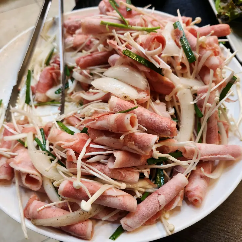 오리불고기 근접 사진