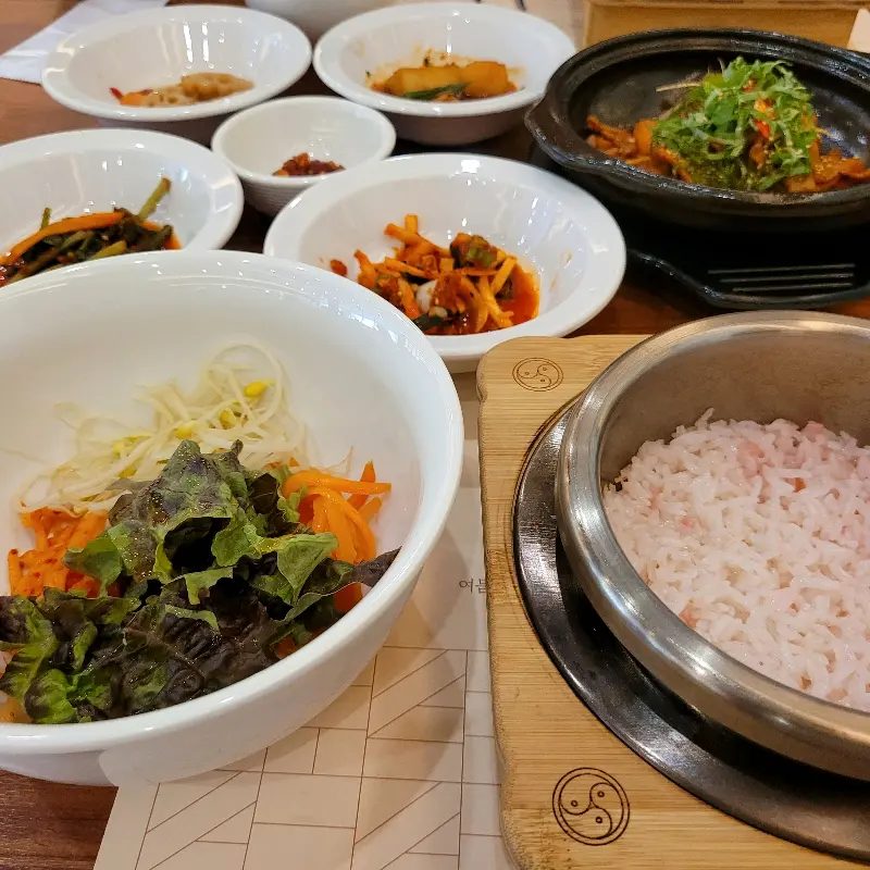 푸짐한 한상 차림