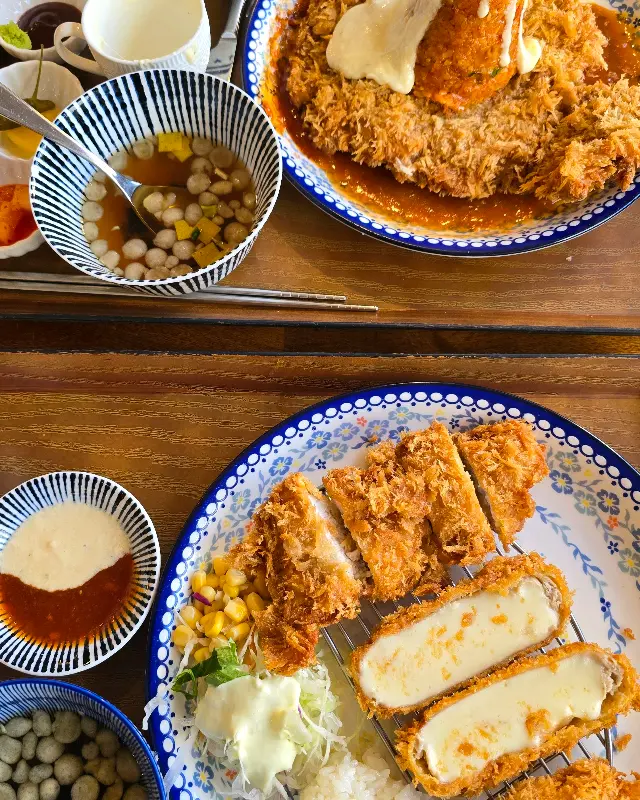 다양한 소스와 곁들임