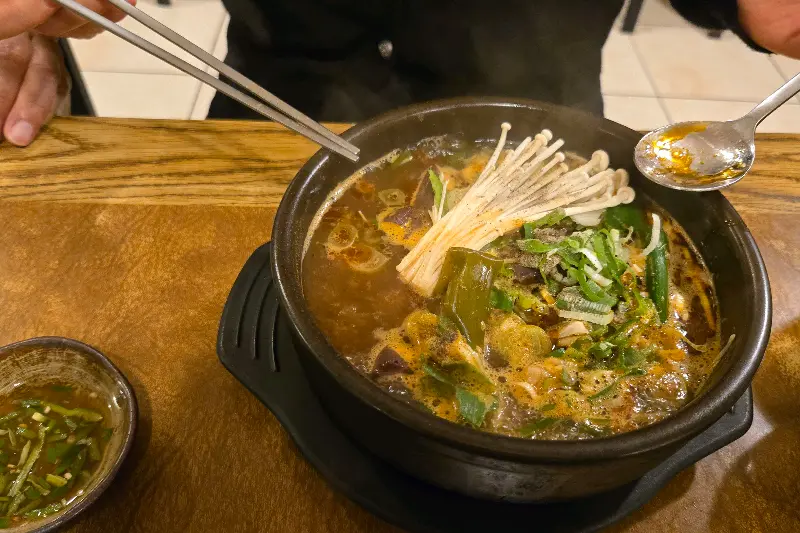 해장국 한 상 차림