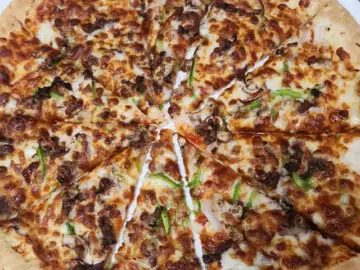 전주에서 맛보는 황홀한 피자, 그 특별한 메뉴가 있는 골목 맛집 기행