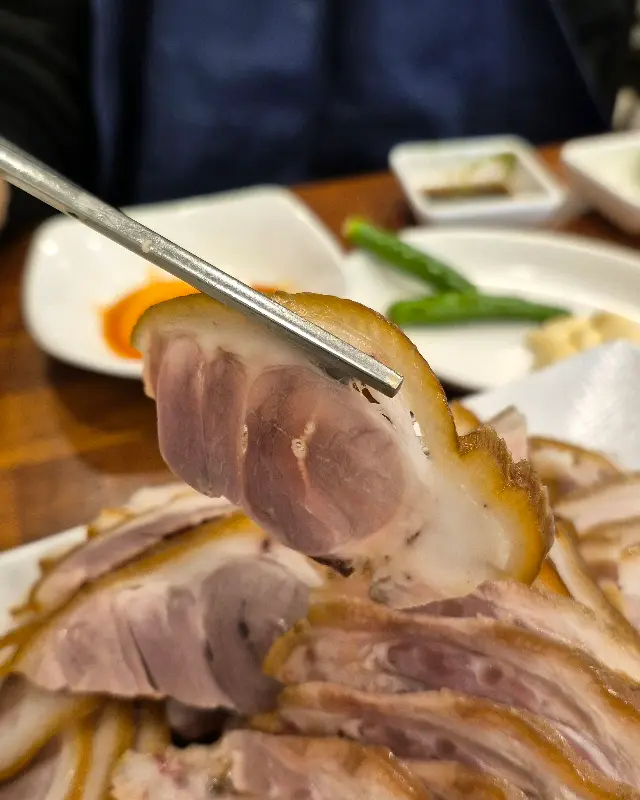 오륙도족발 족발 단면