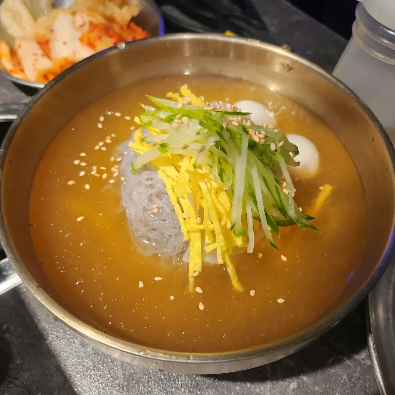 시원한 비빔냉면