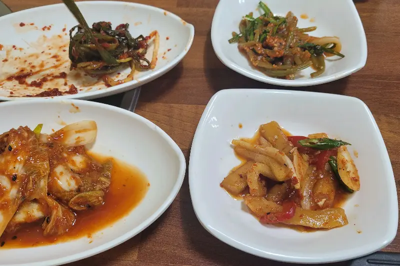 다채로운 밑반찬