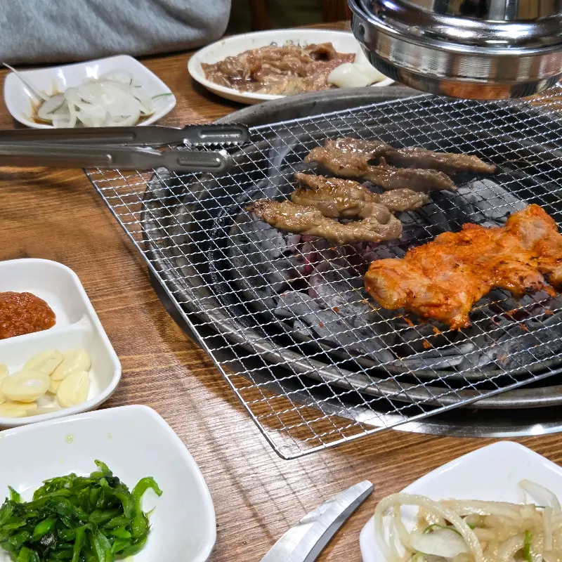 돼지갈비와 닭목살