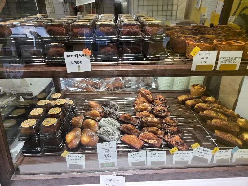 디저트 쇼케이스 전체 모습