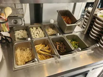 영화의 도시에서 맛보는 어머니의 손맛, 부산 김치찌개 맛집 기행