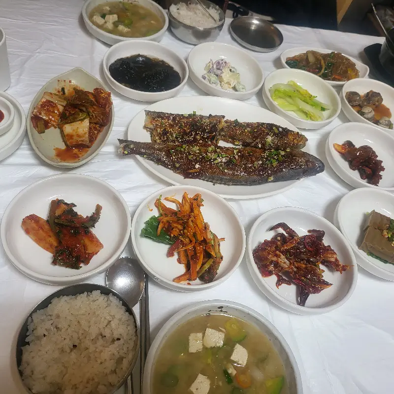 다양한 домашний стиль 반찬들