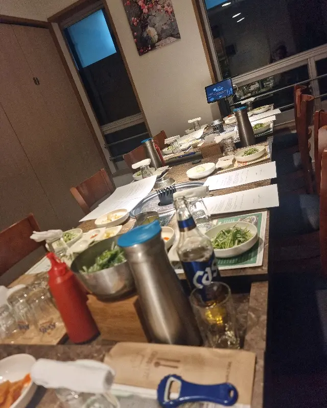 넓은 매장 내부