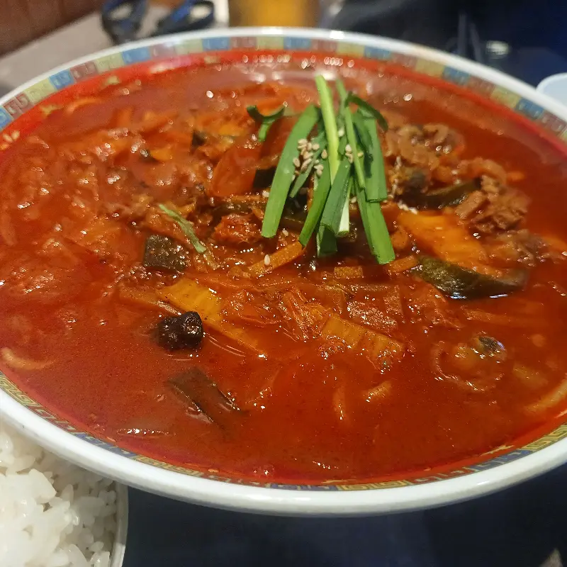 푸짐한 짬뽕