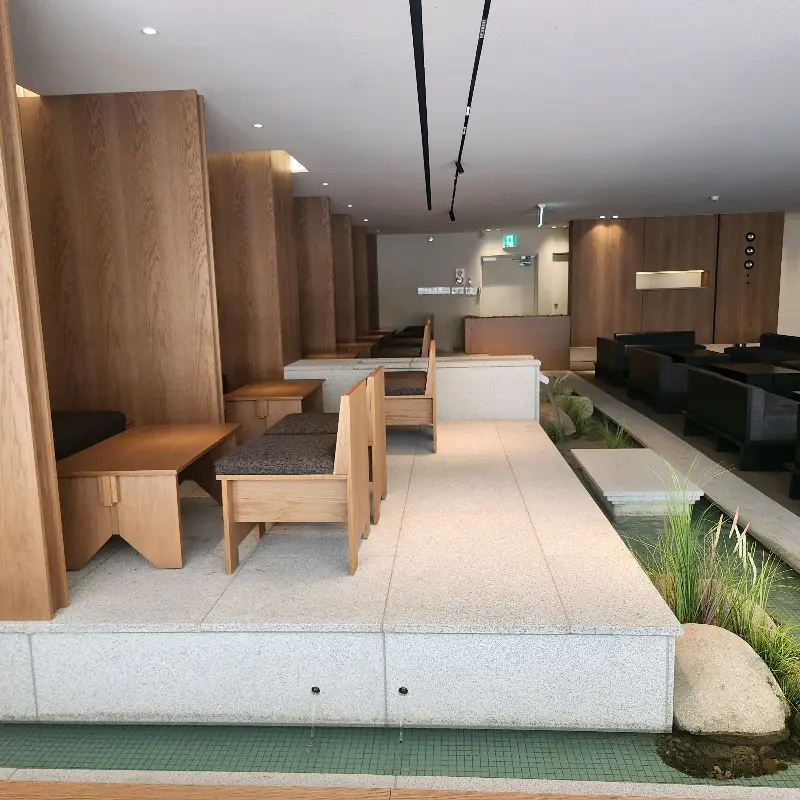 세련된 인테리어와 편안한 분위기가 돋보이는 '여기굿커피'