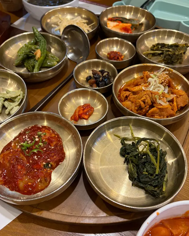 다양한 종류의 반찬