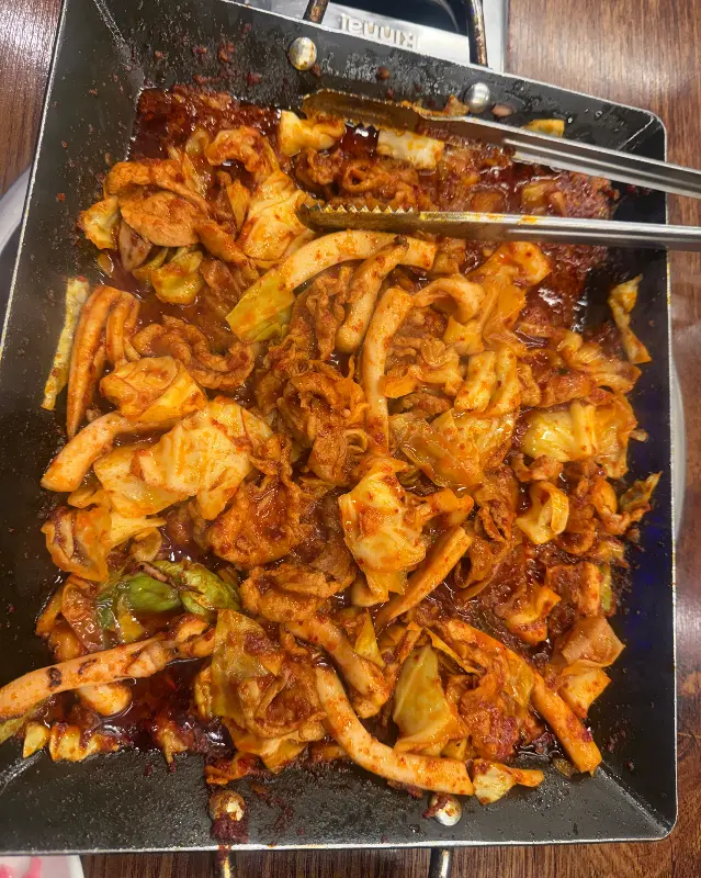 뭉치네오삼불고기 내부 모습