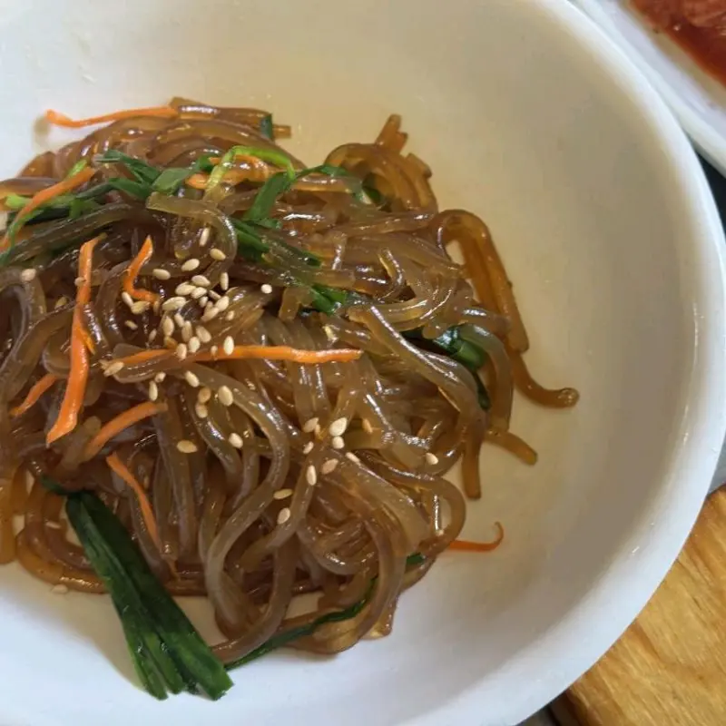 윤기가 좔좔 흐르는 잡채