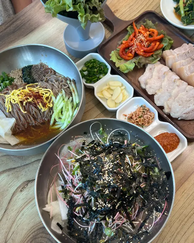 푸짐한 한 상 차림