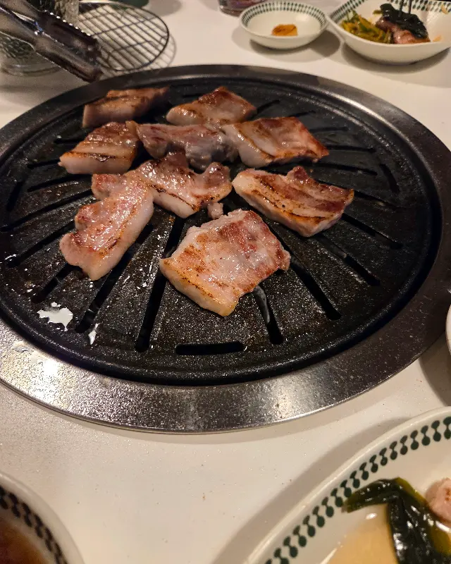 잘 익은 삼겹살