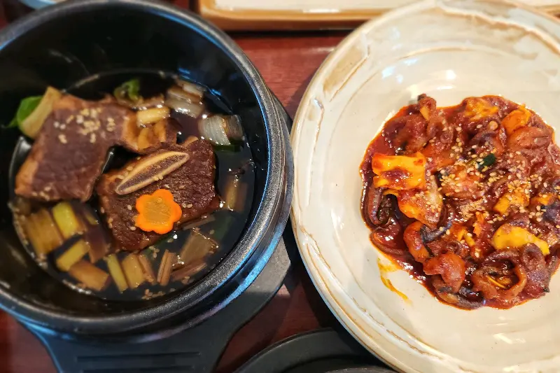 갈비찜과 양념게장의 조화