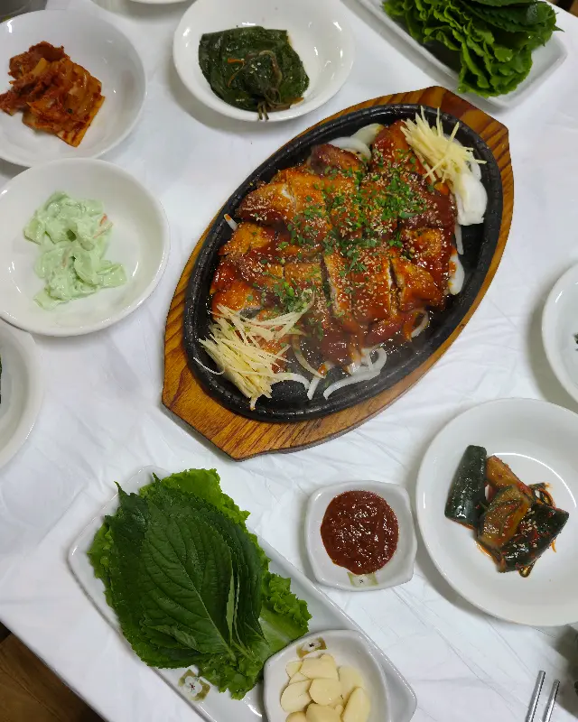 푸짐한 메기구이 한 상