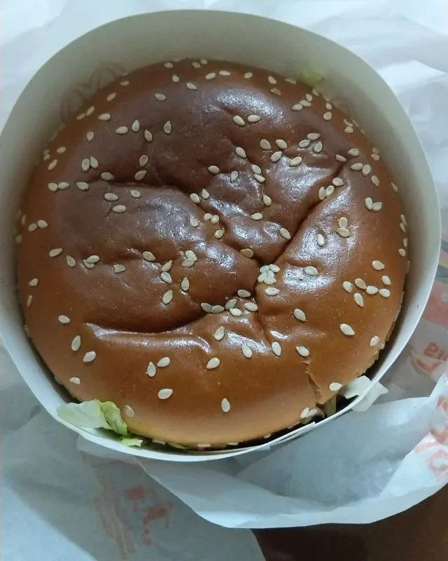 맥모닝 빵의 윤기