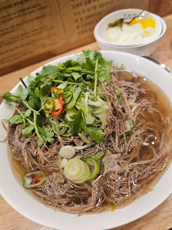 푸짐한 쌀국수 한 상