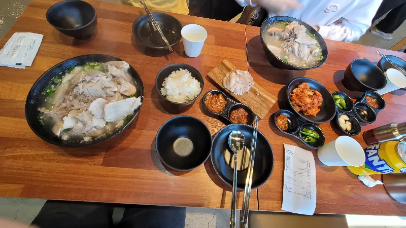 푸짐한 한상차림