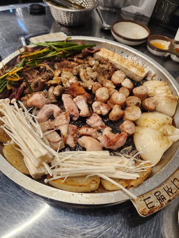 황소곱창 모듬구이 풀샷