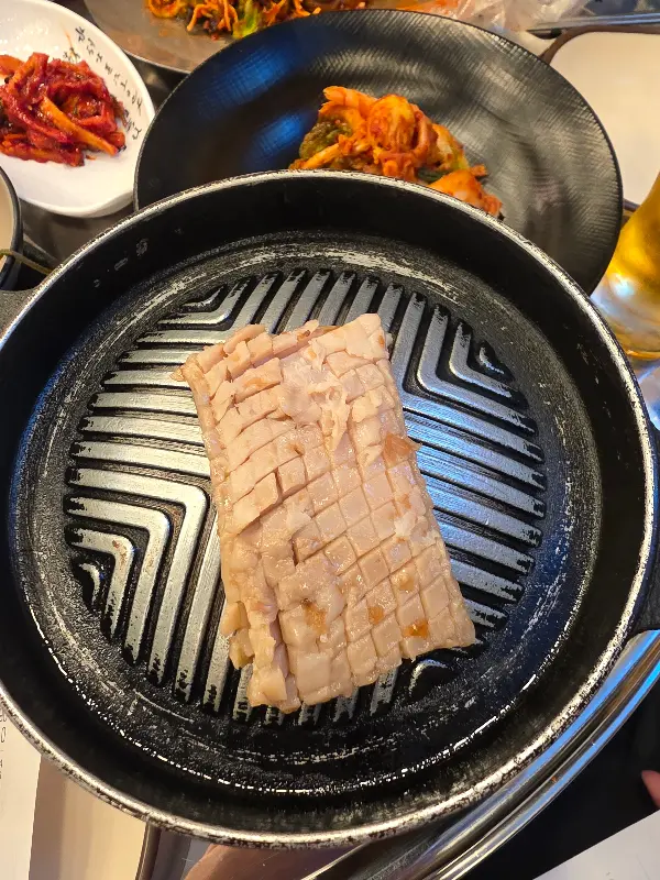돼지 껍데기 구이