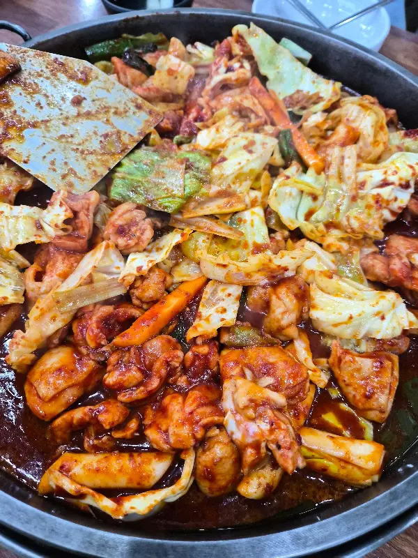 매콤한 닭갈비
