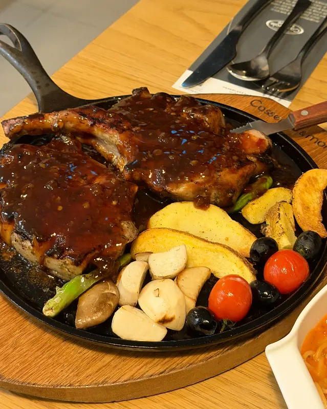 돈마호크 스테이크 단면