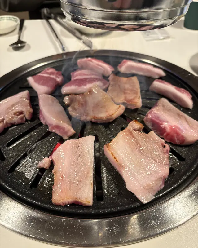 익어가는 삼겹살