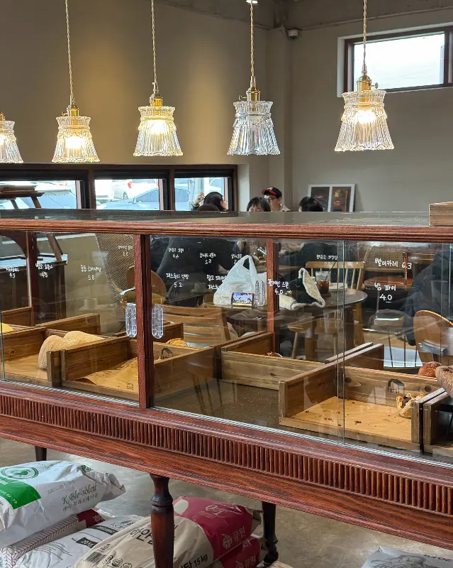 카페 내부 모습