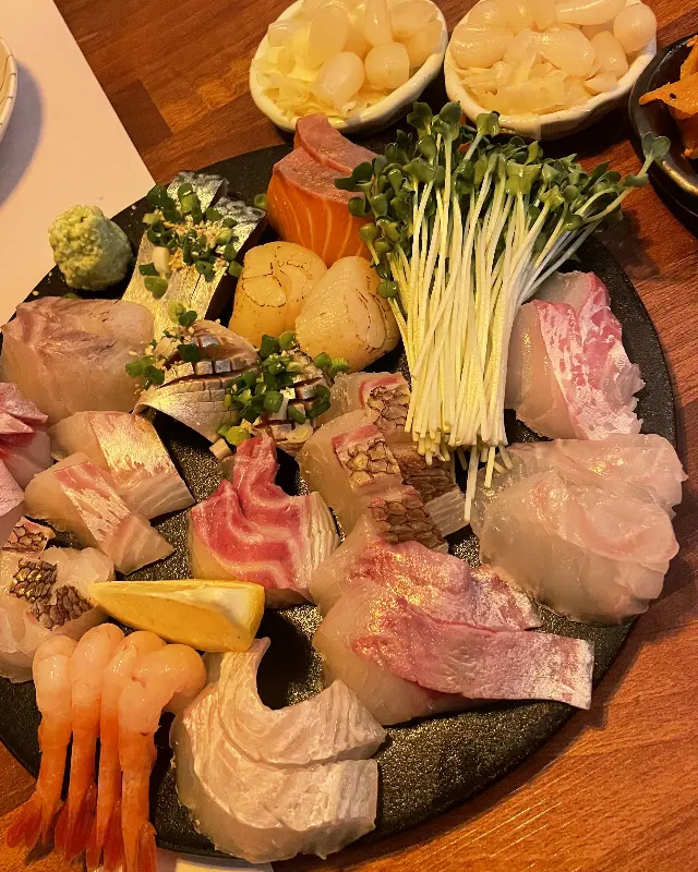 다채로운 숙성회 모둠