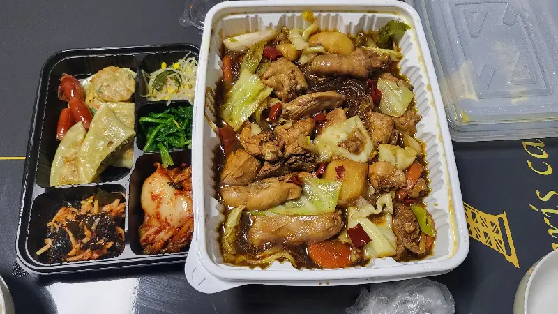 매콤한 찜닭 포장