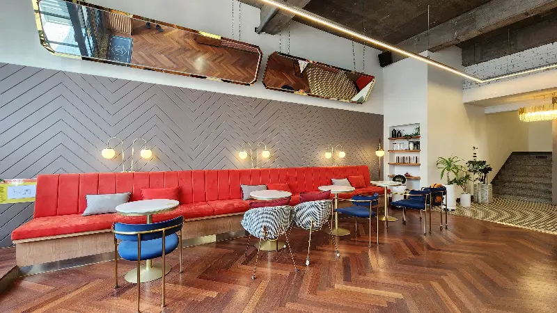 세련된 인테리어의 2층 공간