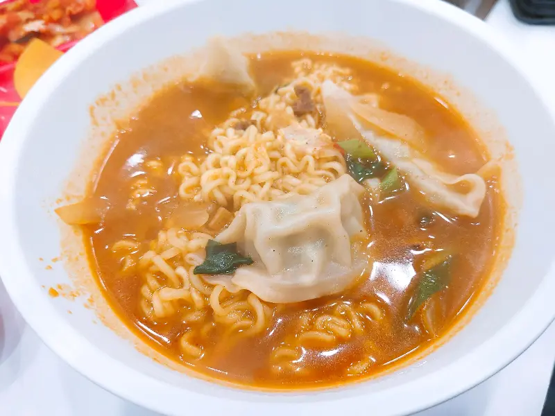 나드리분식 만두라면