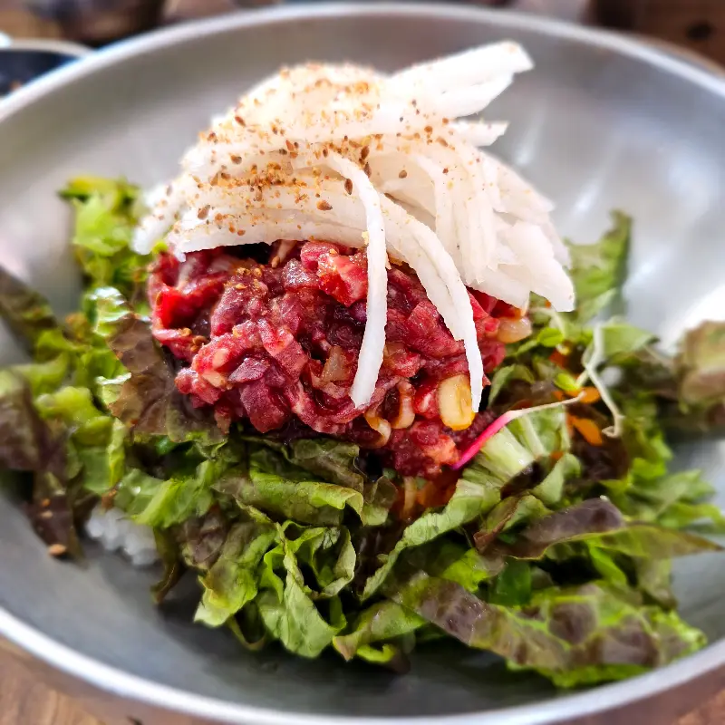 장터식당 육회비빔밥