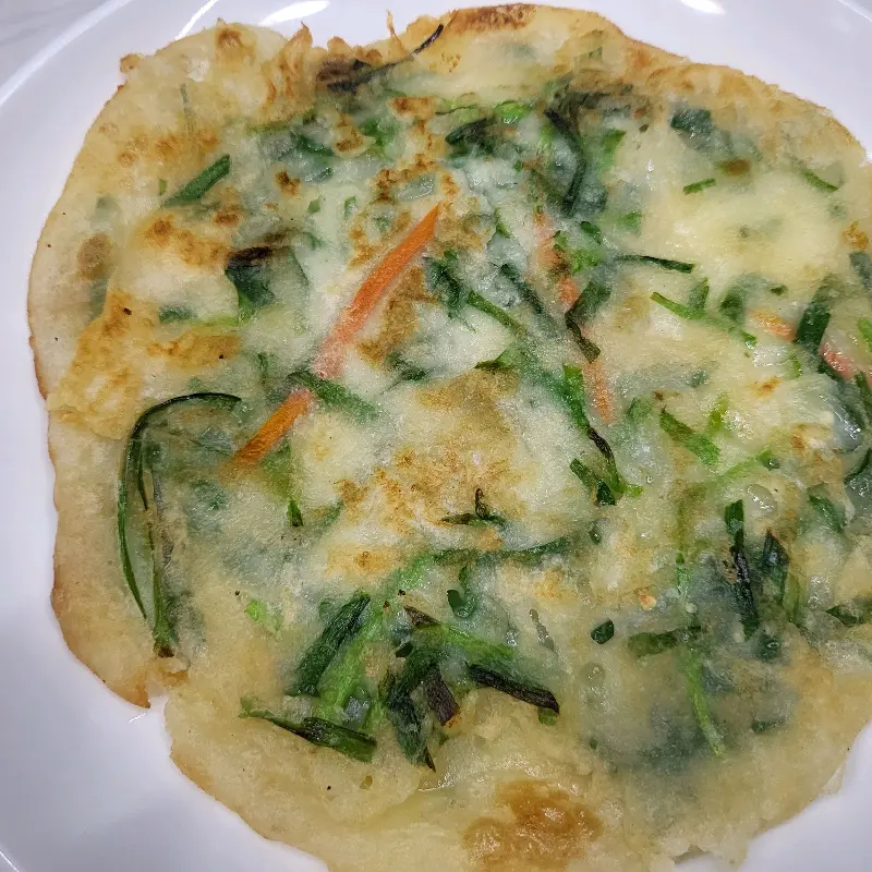 노릇노릇 맛있는 사또보쌈의 부추전