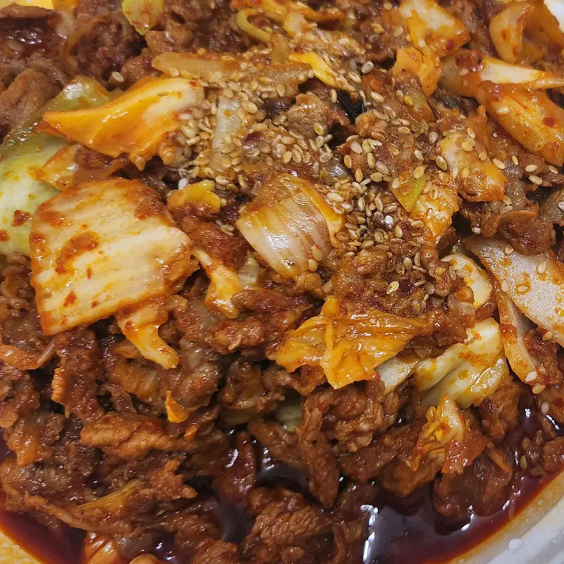 윤기가 좔좔 흐르는 제육볶음