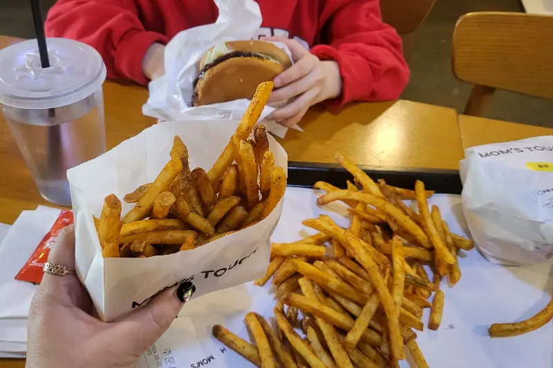 맘스터치 감자튀김