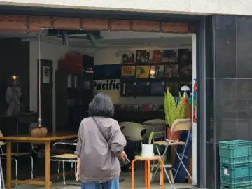 골든위크레코즈: 수원 행리단길에서 만난 LP 감성, 맛의 교향곡을 연주하는 커피 맛집